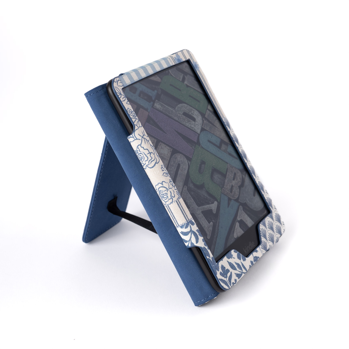 Coastal Patchwork Kindle Case | Bookish & Reading: Kindle Paperwhite (12th Generation)