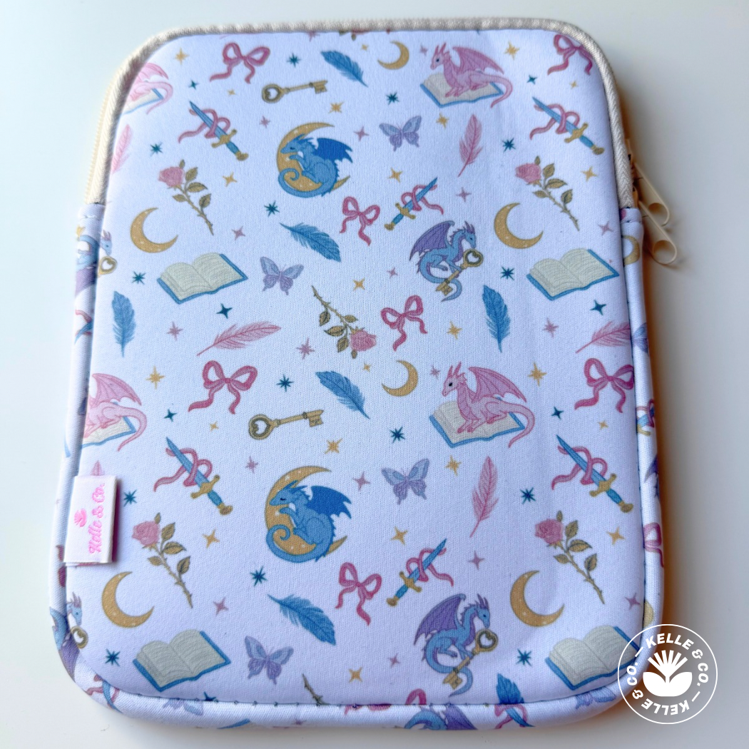 Fantasy book Kindle Sleeve, E-Reader Sleeve tablet sleeve