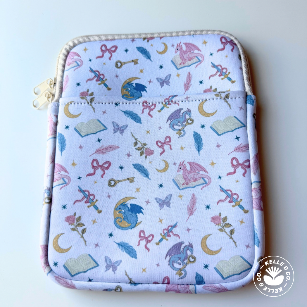 Fantasy book Kindle Sleeve, E-Reader Sleeve tablet sleeve