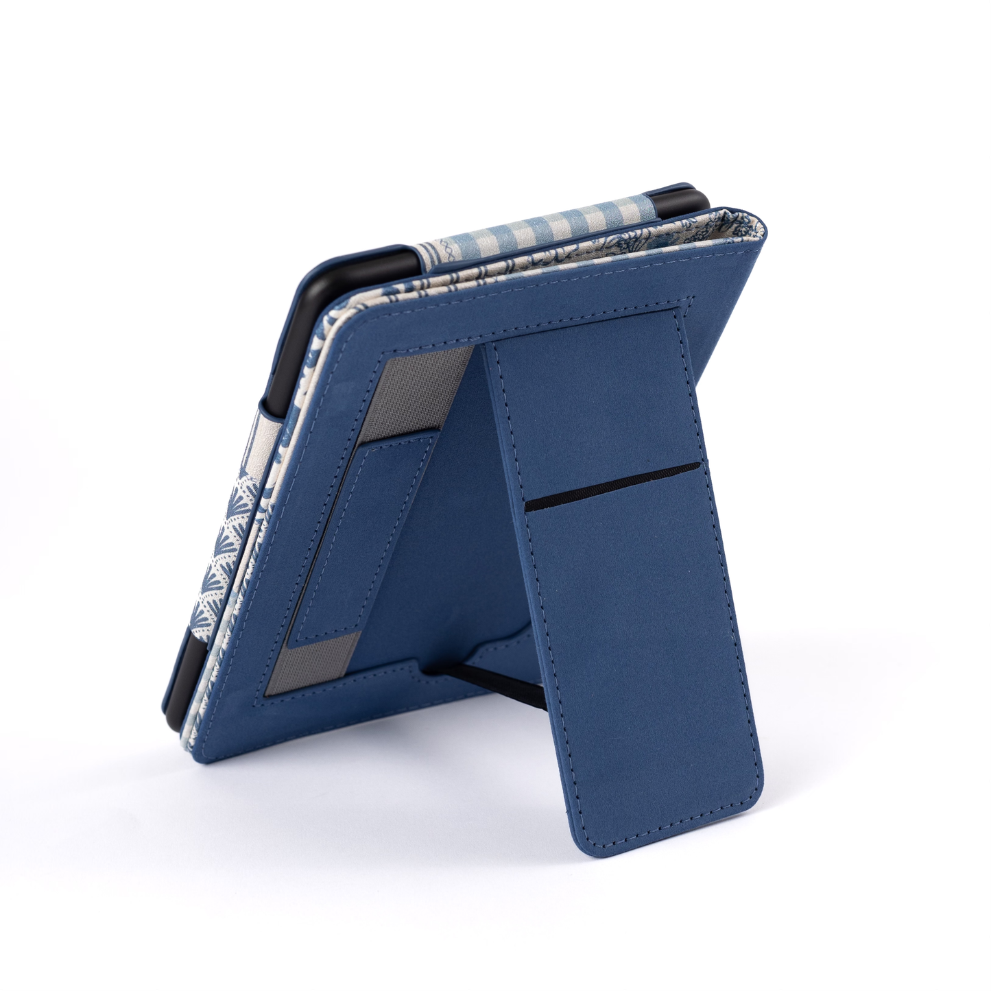Coastal Patchwork Kindle Case | Bookish & Reading: Kindle Paperwhite (12th Generation)