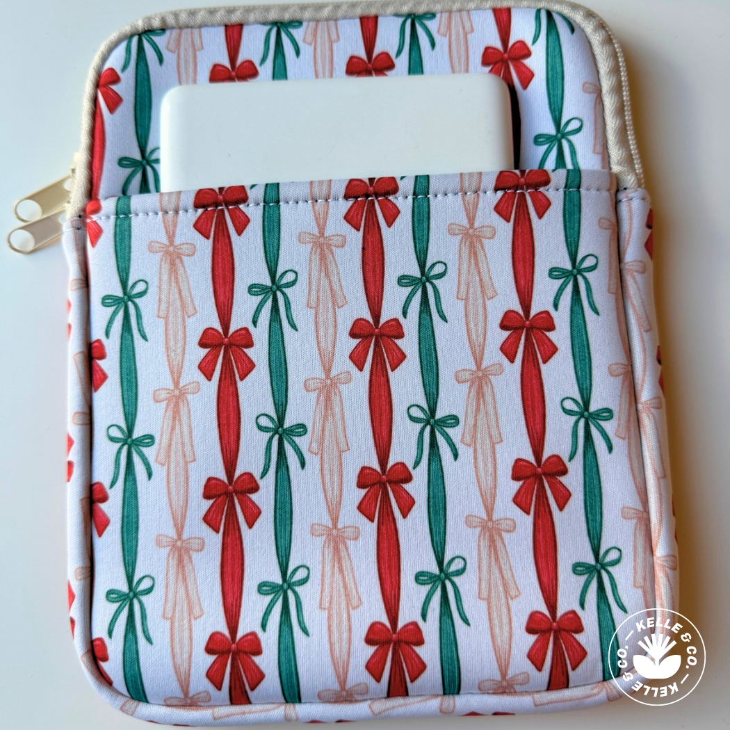 Christmas Book Sleeve | Kindle Sleeve | holiday reader gifts