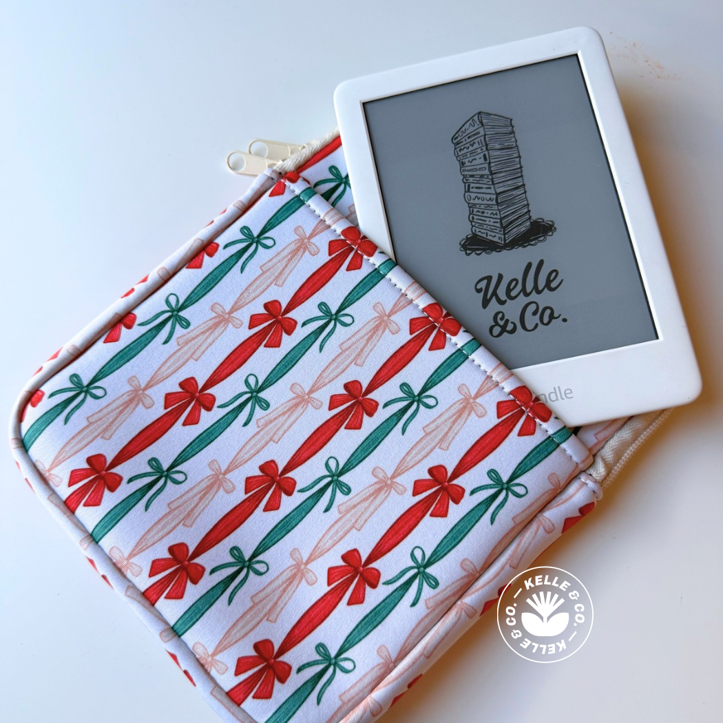 Christmas Book Sleeve | Kindle Sleeve | holiday reader gifts