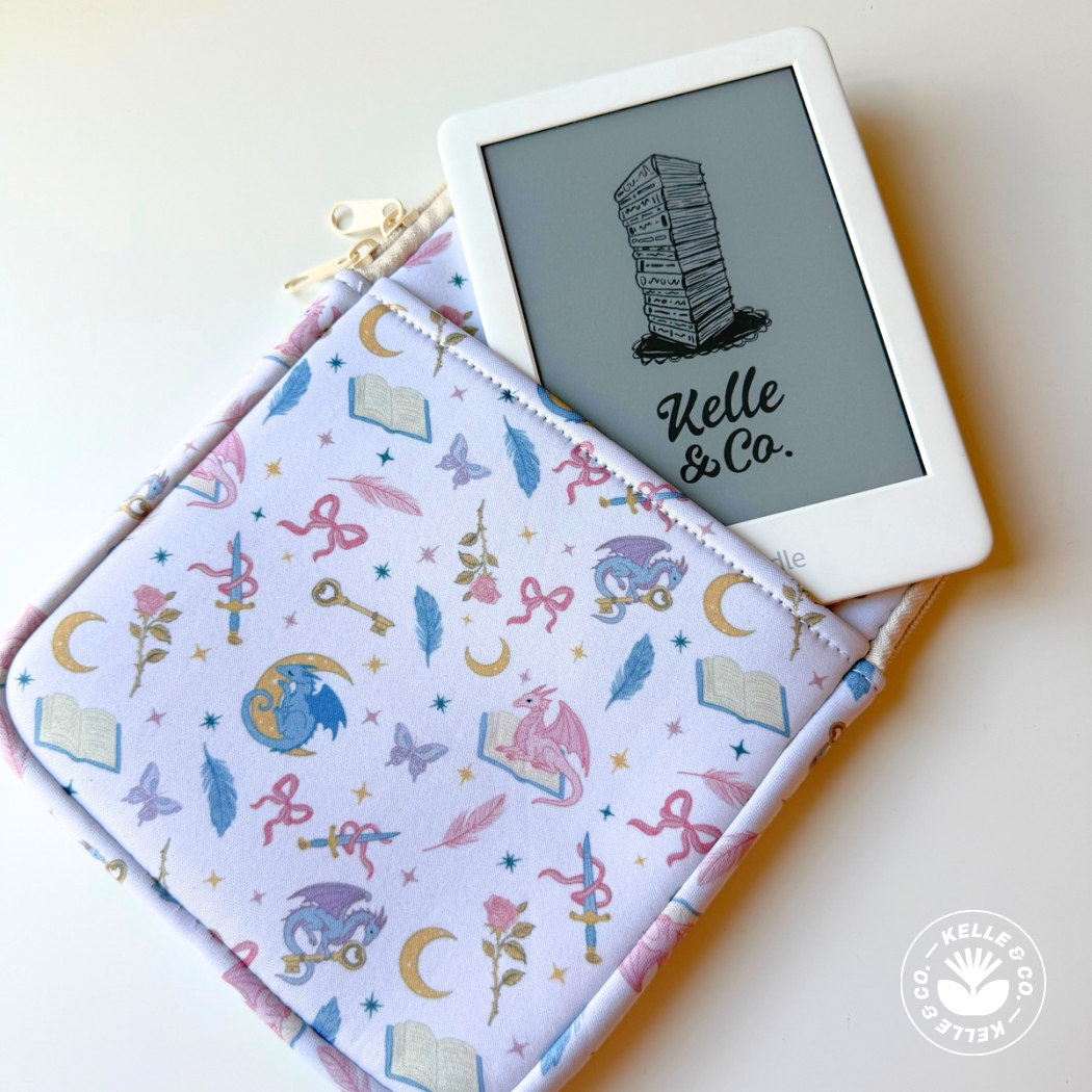 Fantasy book Kindle Sleeve, E-Reader Sleeve tablet sleeve