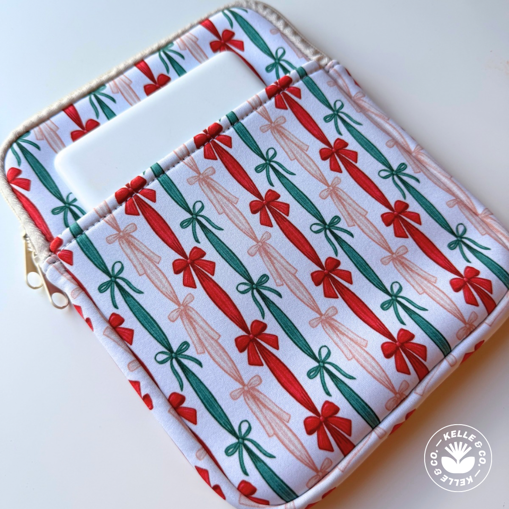 Christmas Book Sleeve | Kindle Sleeve | holiday reader gifts